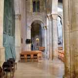 E se nella navata sinistra spicca la settecentesca cappella del Purgatorio, chiusa per lavori...